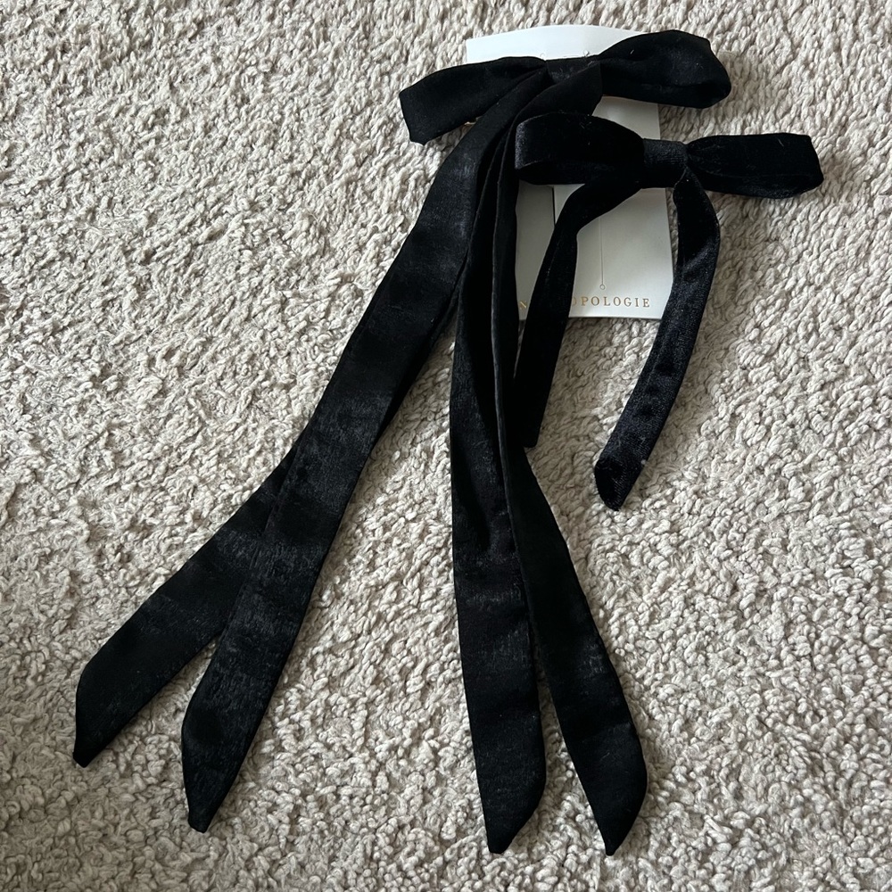 NWT Anthropologie Black Bow Barrettes
